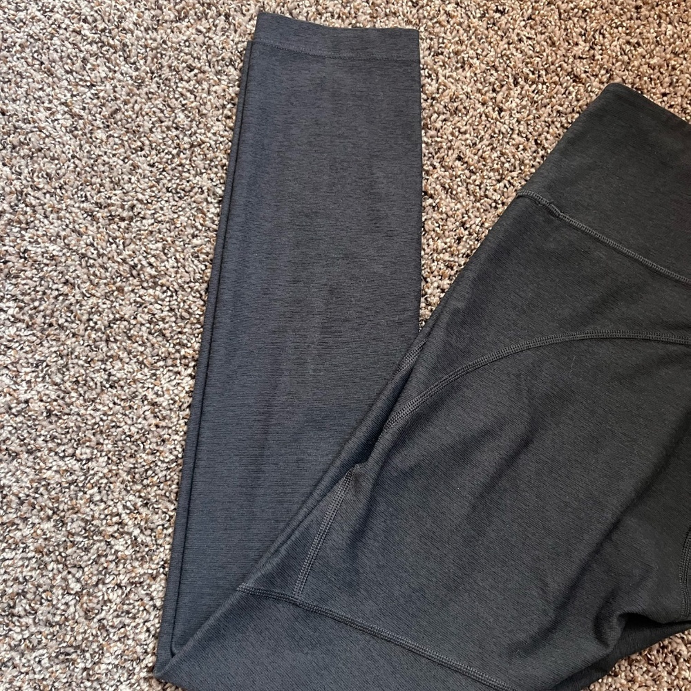 Outdoor Voice Women’s Leggings - Picture 3 of 9